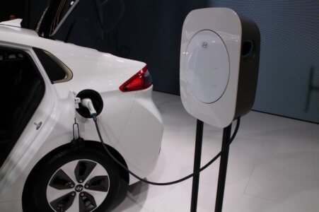 Эко-революция, Ioniq Electric от Hyundai покорил немцев