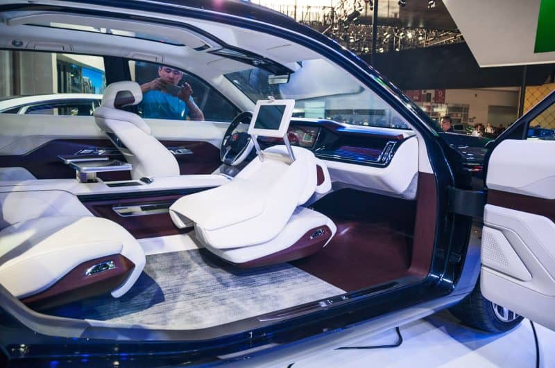 Королевский внедорожник Karlmann King побил все ценовые рекорды