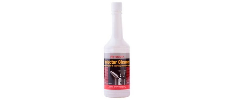 D4 Injector Cleaner под брендом Toyota