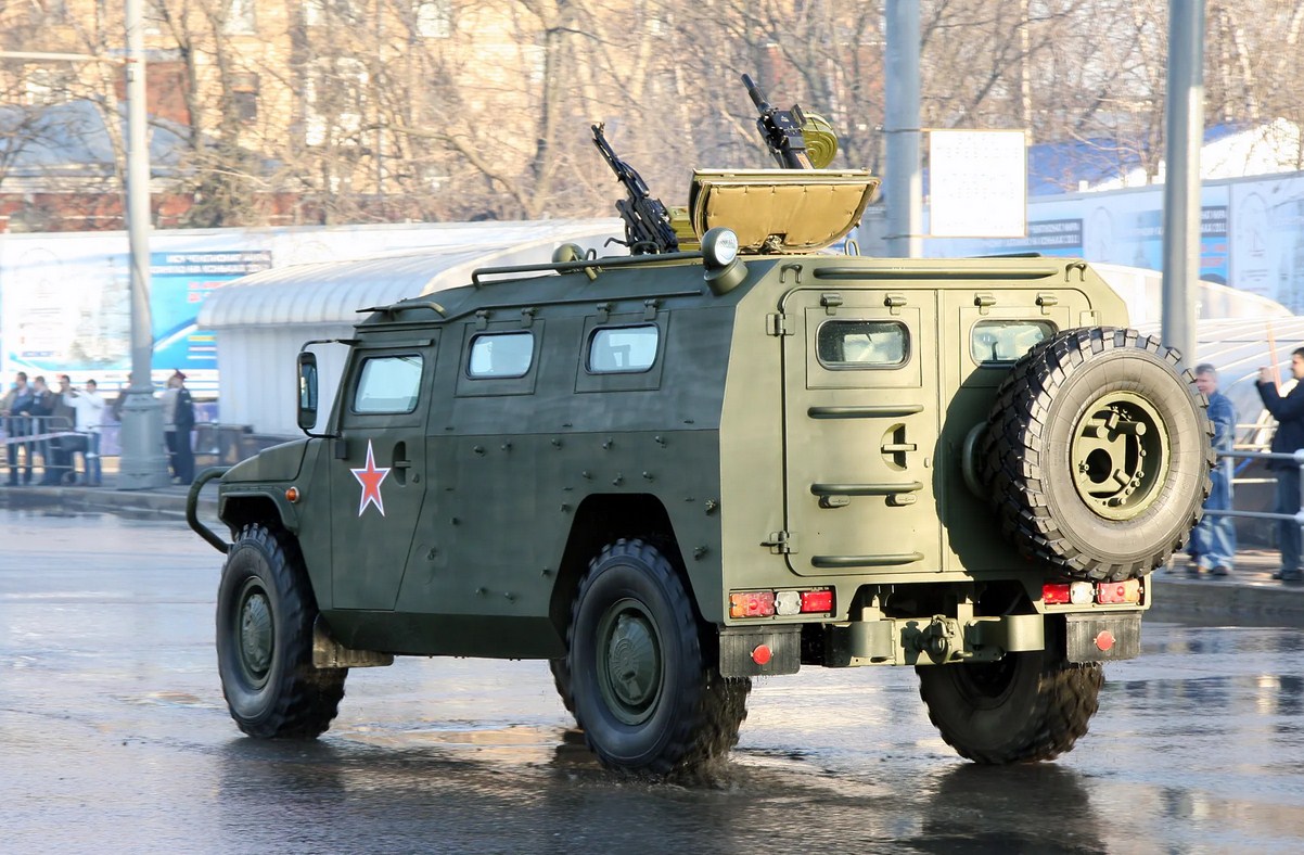 фото бронеавтомобиля Тигр