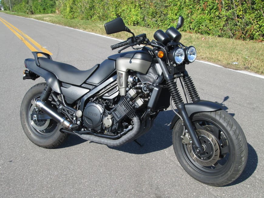 Yamaha fzx 7501